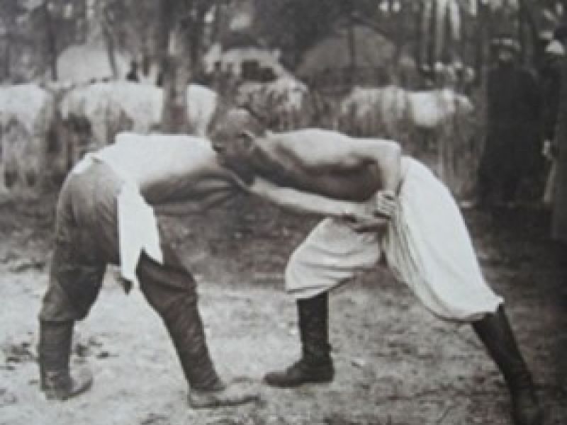 Абайдың 100 жылдық тойында күрескен Смағұл балуан жайлы не білеміз?