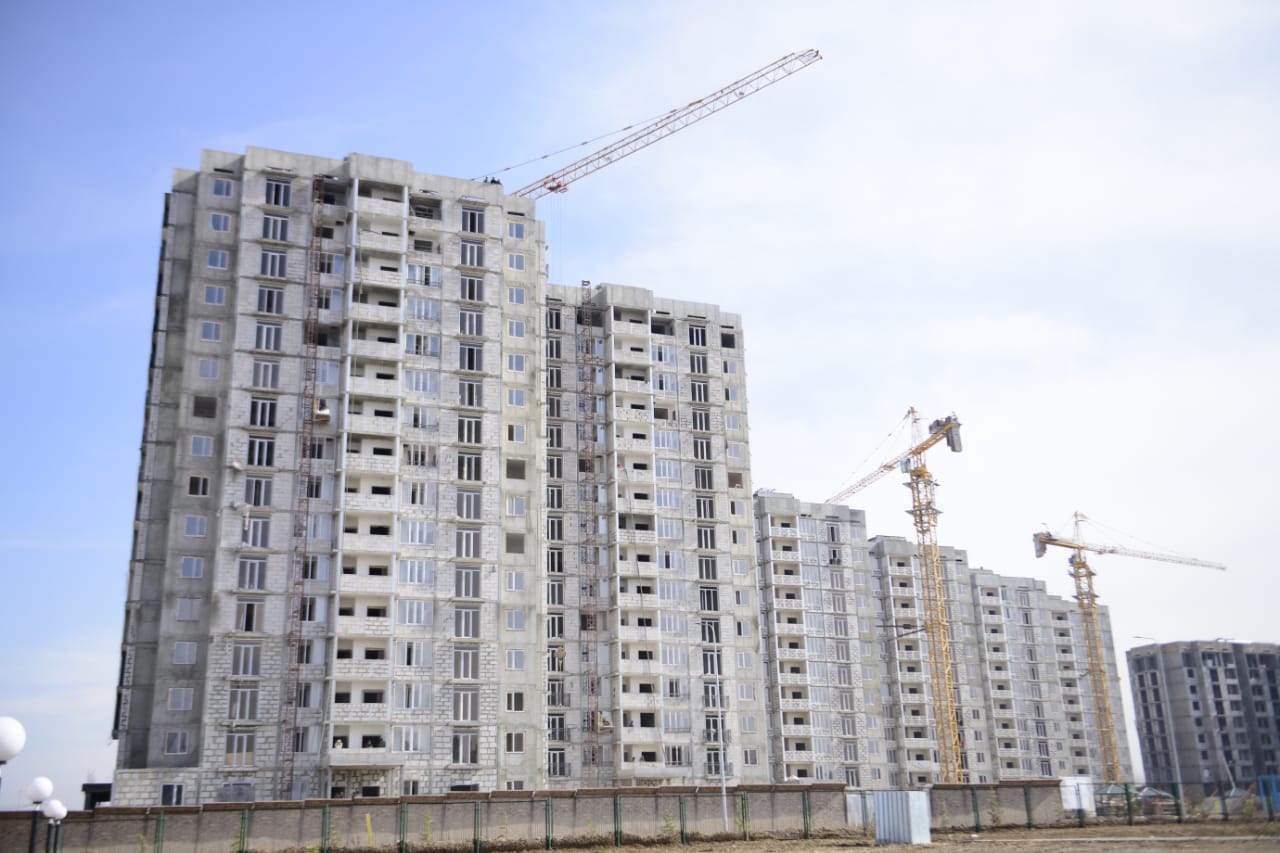 Мұрат Әйтенов Шымкентте құрылысы қарқын алған бірқатар нысанды аралады