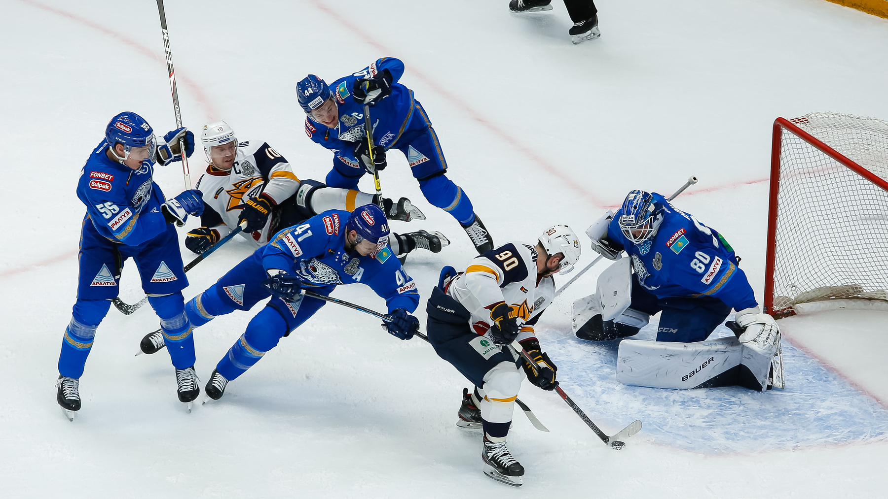 Шайбалы хоккей: Магнитогорскіде Барыстың сапында кімдер ойнайтыны белгілі