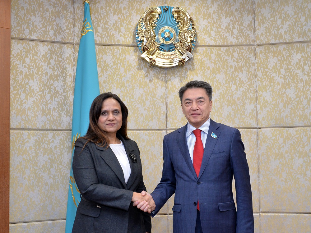 Сенат Төрағасының орынбасары Асқар Шәкіров Мысыр елшісін қабылдады