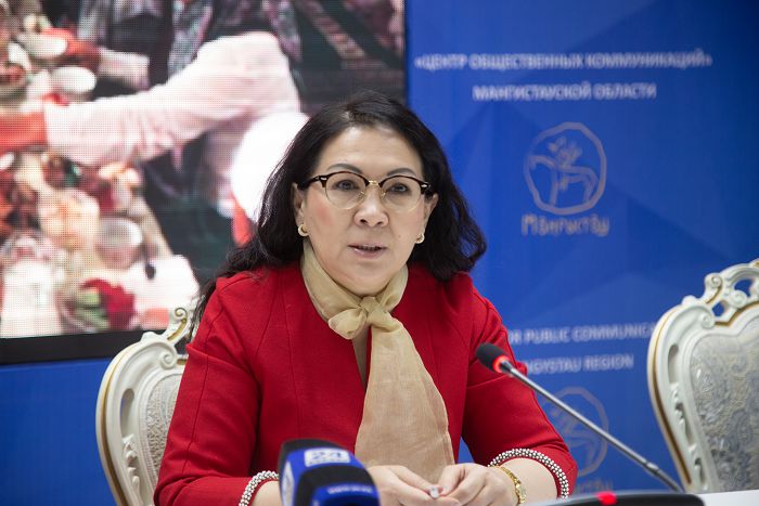 Маңғыстауда іскер әйелдер майдангер аналарды құттықтады