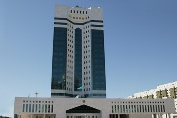 Кәсіпорындар мен ұйымдардың жұмысы уақытша тоқтатылады