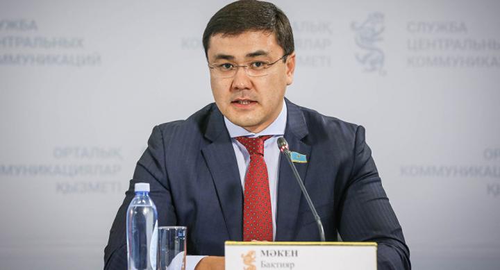 Елордаға бір күнде 300 мыңнан астам маска әкелінді - Б.Мәкен