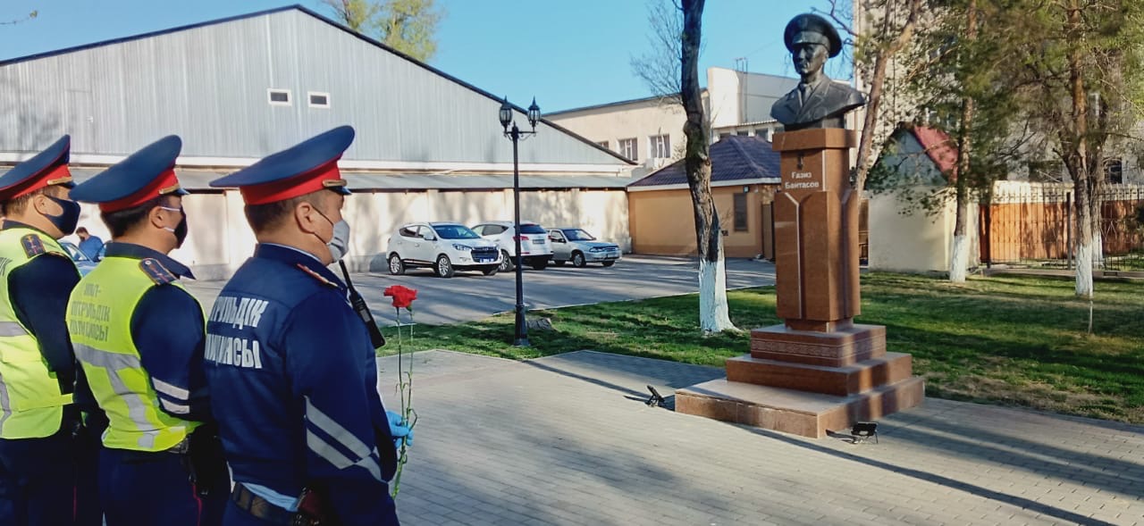 Тараздықтар Халық Қаһарманын еске алды