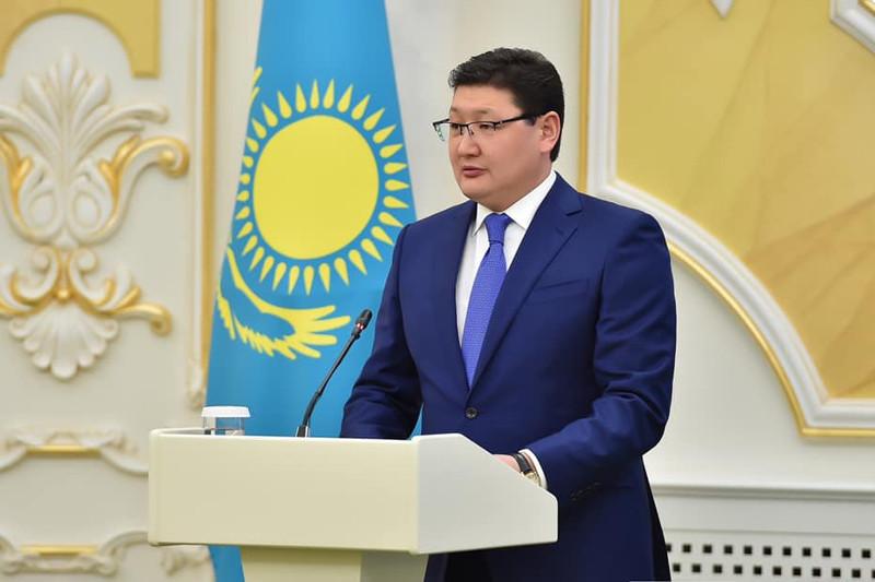 Бір адам коронавирус жұқтырса, айналасындағы жүздеген кісіге қатер төнеді - Б. Уәли