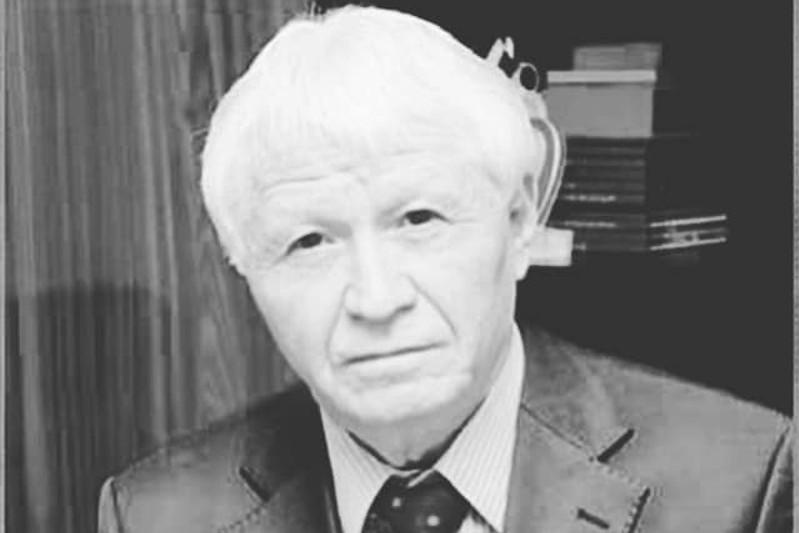 Мемлекет басшысы Бекет Махмұтовтың отбасына және туыстарына көңіл айтты