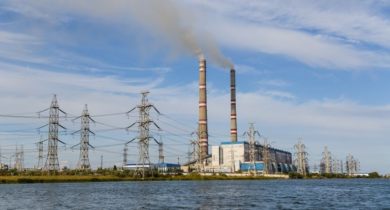 Үлкен өлшемді әйелдерге арналған анальды секс