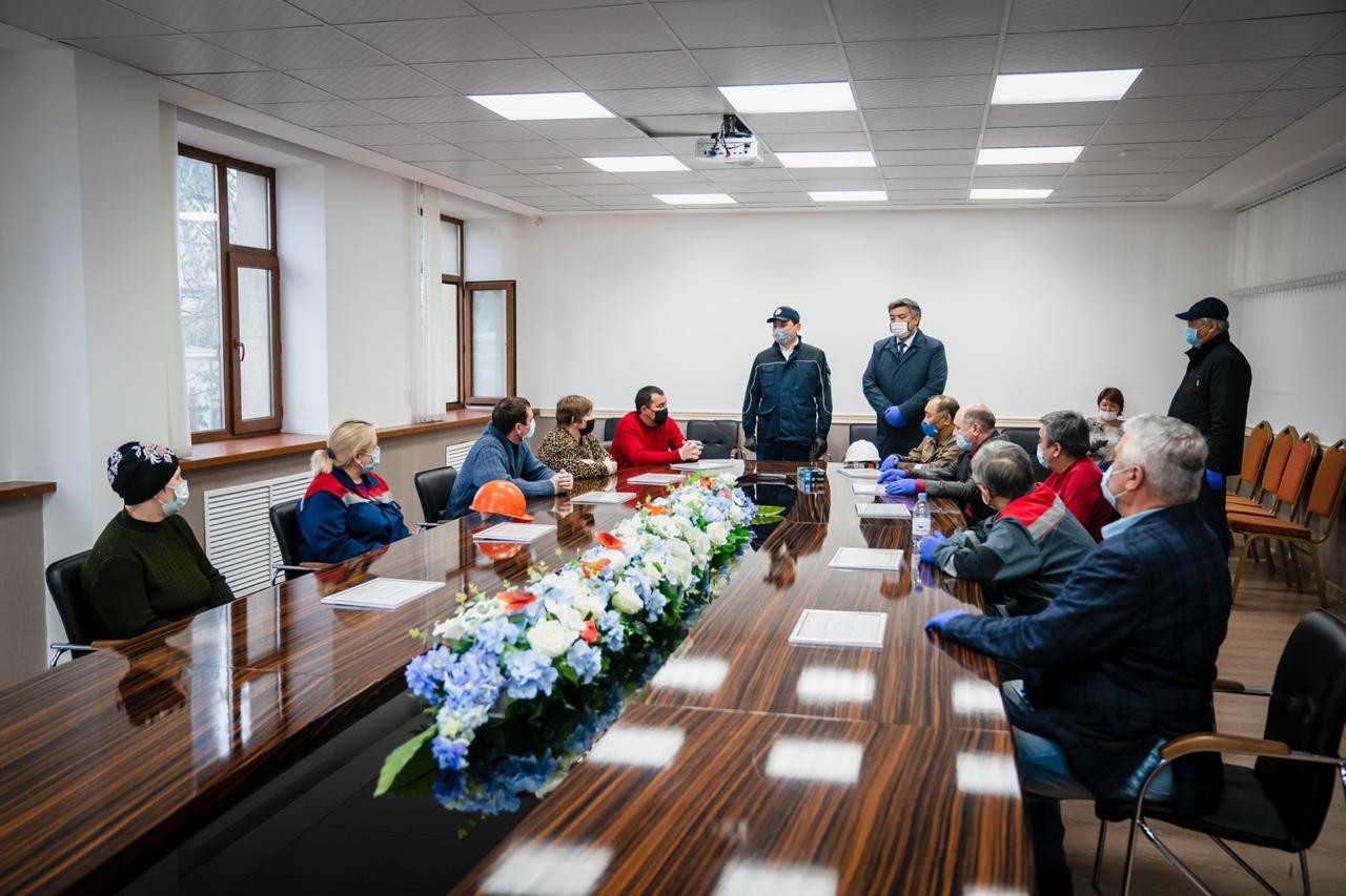 Елорда әкімі жылыту маусымында үздіксіз жұмыс істеген энергетиктерге алғыс білдірді