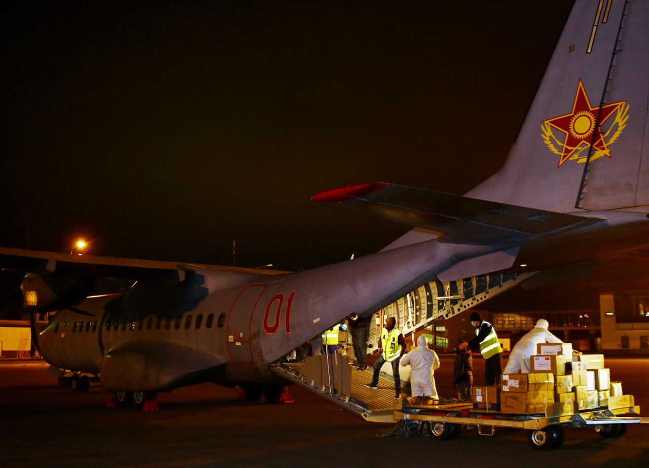 Нұр-Сұлтанға Үрімшіден арнайы ұшақпен гуманитарлық көмек жеткізілді