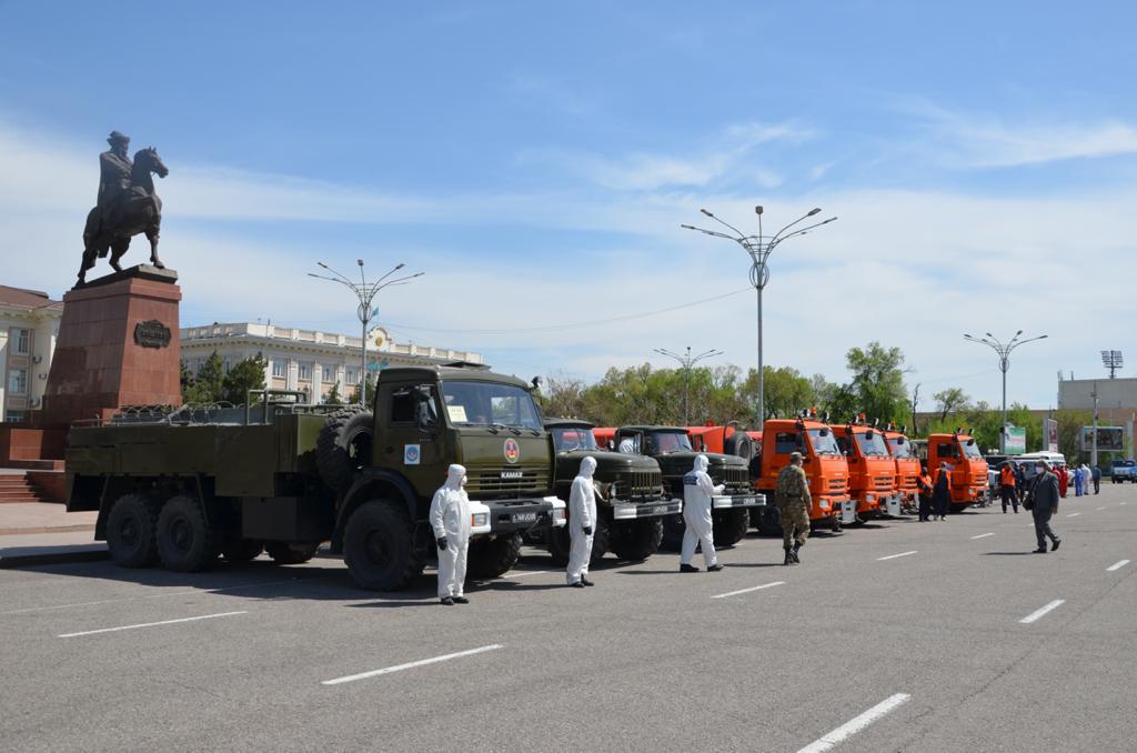Жамбылда дәрігерлер, полицейлер мен әскерилер тест тапсырады