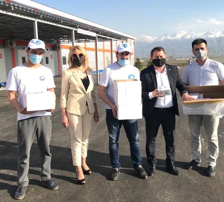 Біз біргеміз: ҚХА жаңа госпитальге 350 электрондық термометр сыйлады