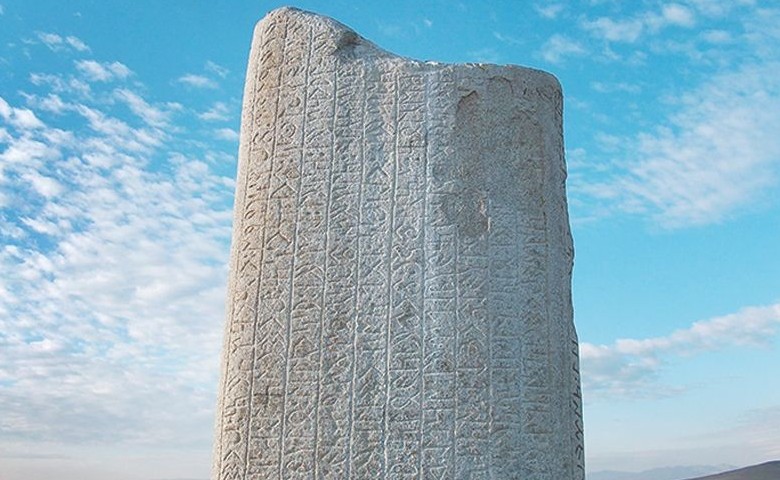 Астрахандық жезөкшелер Астрахандық жезөкшелерге тапсырыс береді