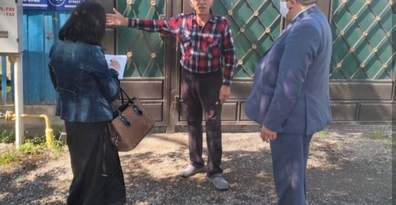 Таразда мобильдік топ мүшелері  бірқатар нысандарды тексеруде