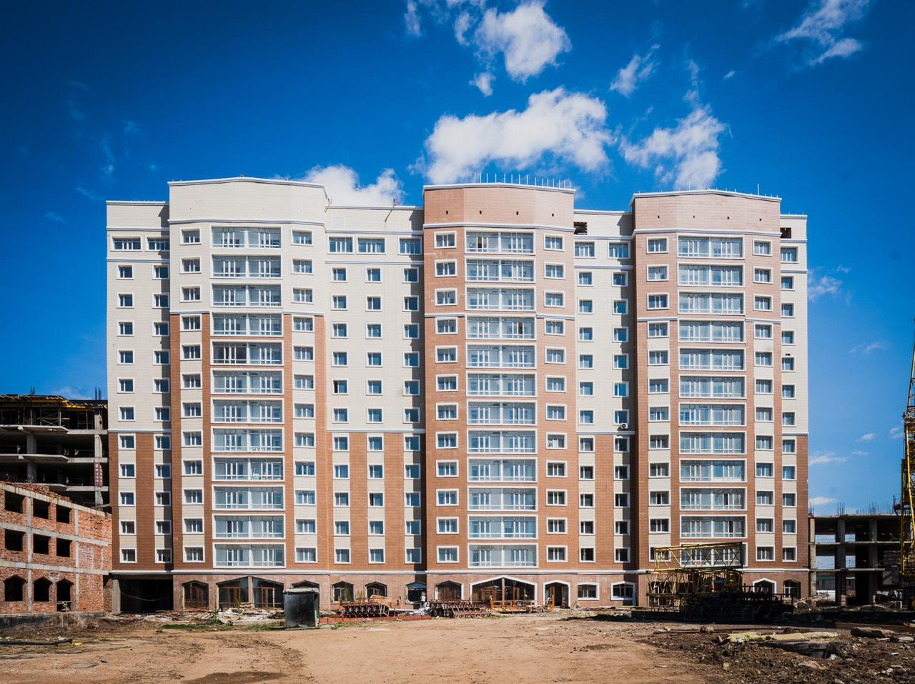 Нұр-Сұлтанда құрылысы ұзаққа созылған 500 мың шаршы метр үй аяқталады