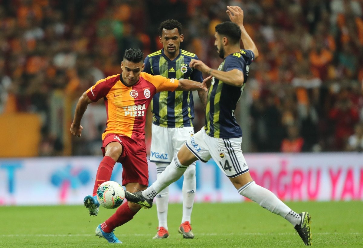 Футболдан Түркия чемпионаты 12 маусымда жалғасады