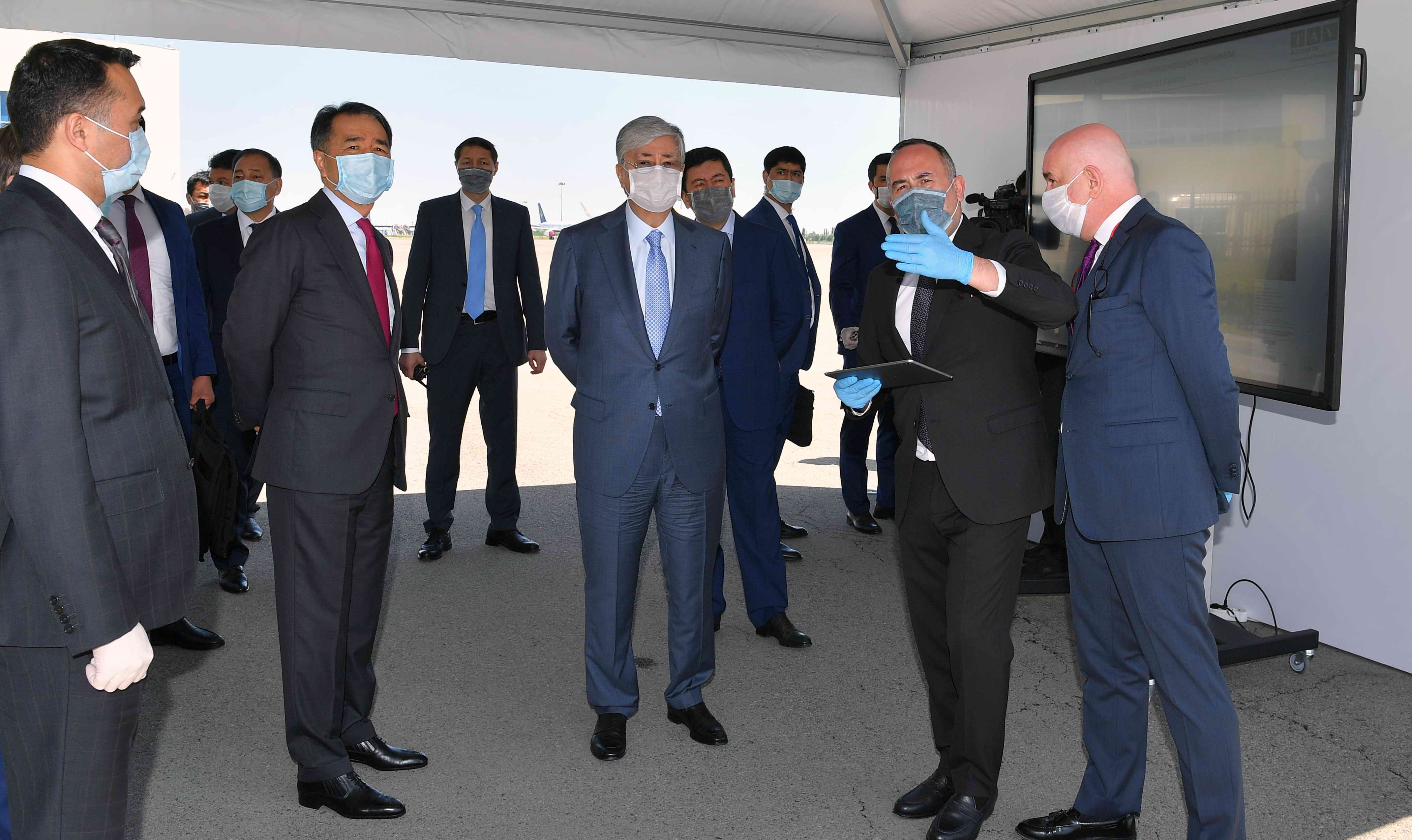 Президент Алматыда қолға алынған бірқатар инфрақұрылымдық жобамен танысты