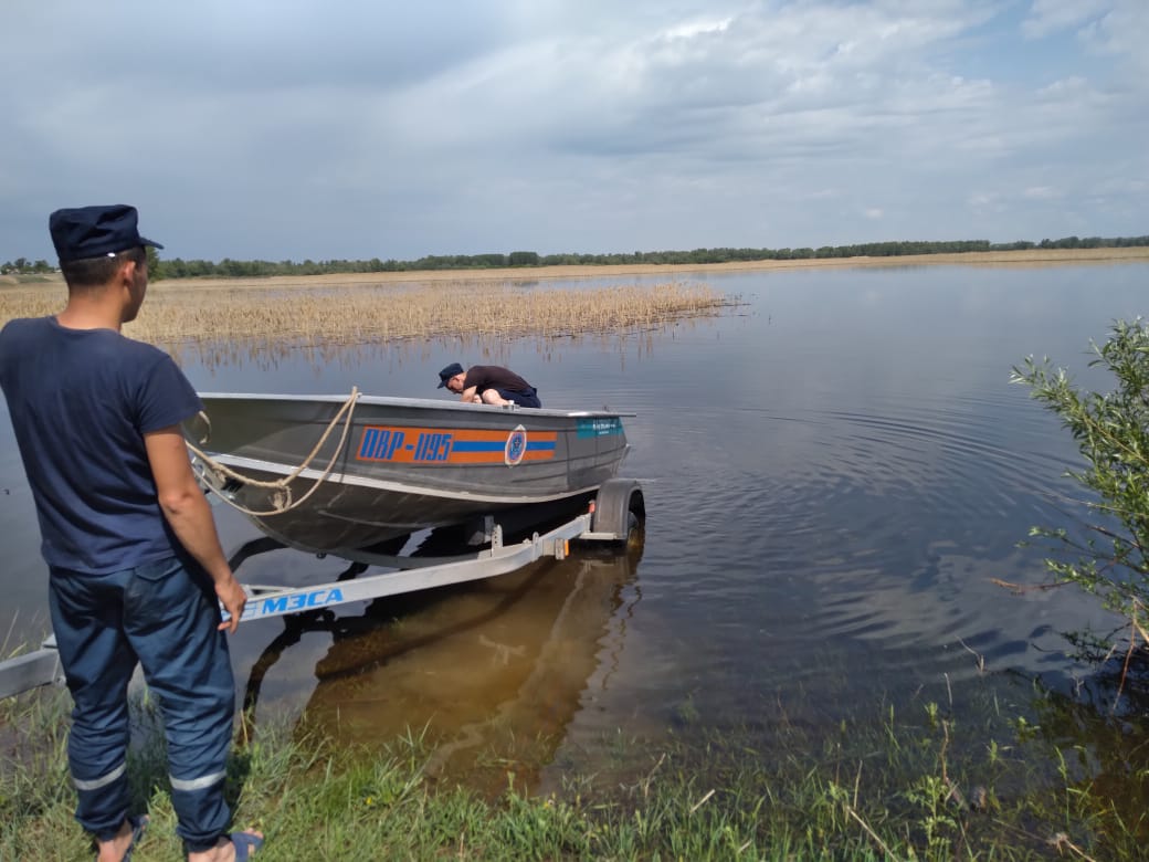 Павлодар облысында екі адам суға батып кетті (видео)