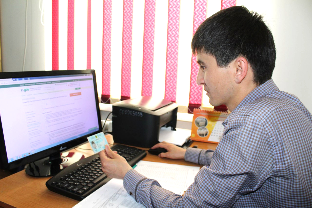 Шымкентте мемлекеттік органдар мен оқу орындарында egov.kz порталының бұрыштары ашылды