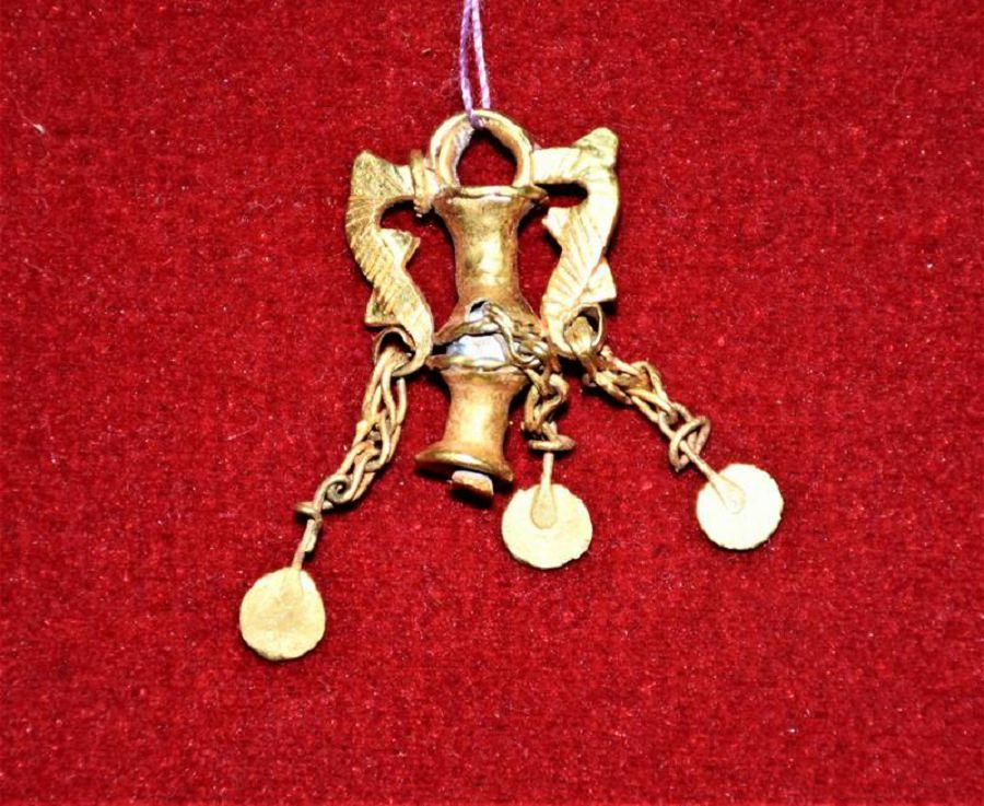 Шұлықтағы майлы жетілген әйелдер