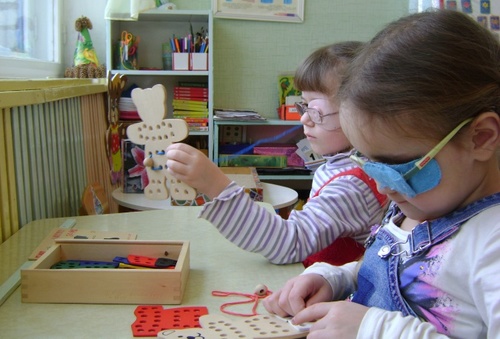 Көкшетауда көру қабілеті төмен бала көп