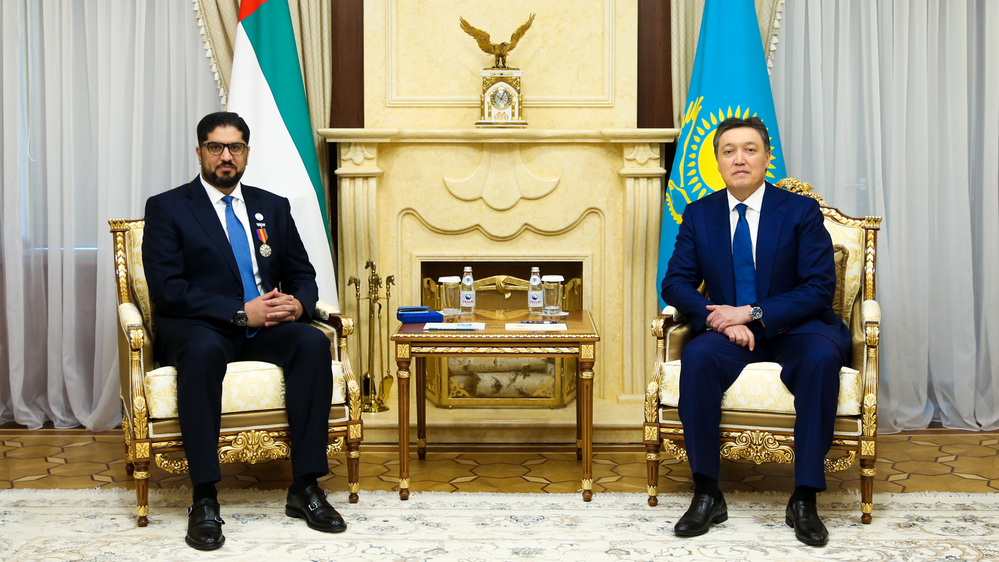 Асқар Мамин БАӘ елшісіне «Достық» орденін табыстады