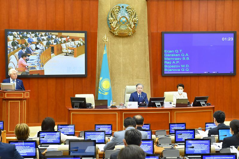 Жұмысшылар жазатайым жағдайдан қалай сақтандырылады?