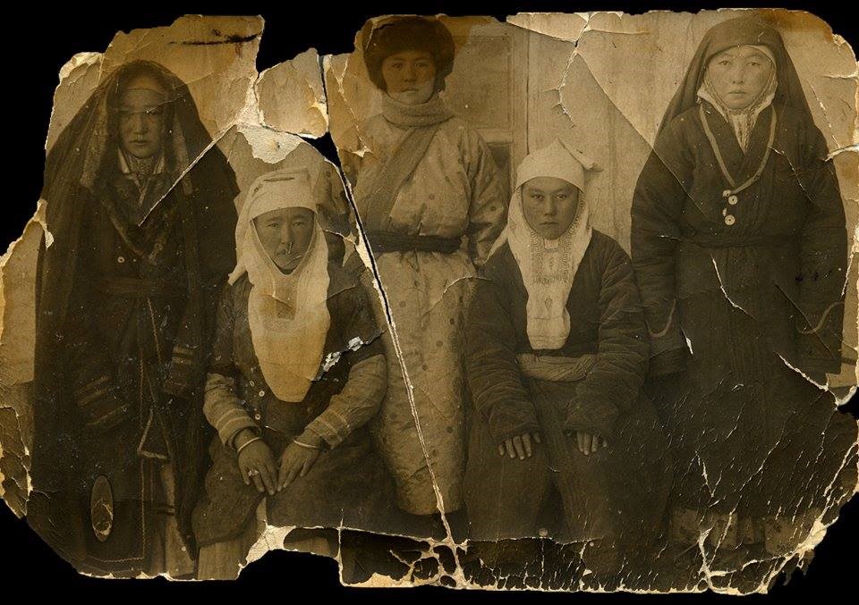 Қобда беті қазақтары: 90 жыл бұрынғы фотосурет