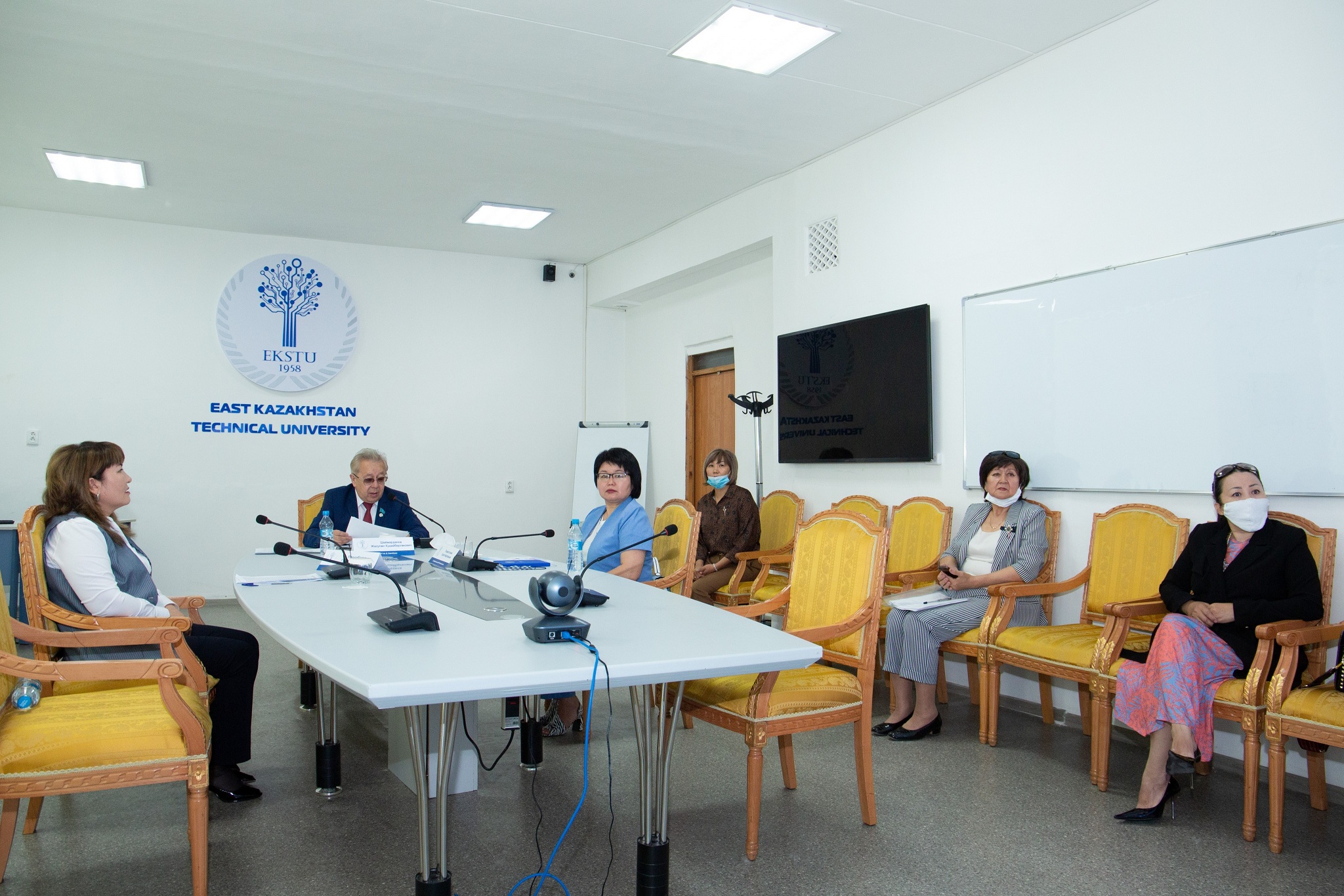 Шығыс Қазақстан: Өскеменде «Абай ілімі – руханият негізі» тақырыбында конференция өтті