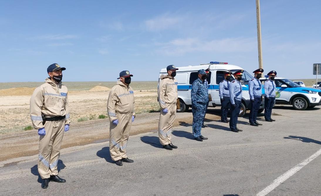 Маңғыстау: Блок-постта жұмыс істеген полицейлер марапатталды