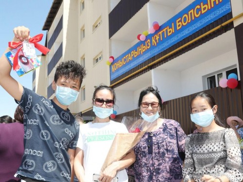 Тараз қаласында 90 адамға баспана кілті табысталды