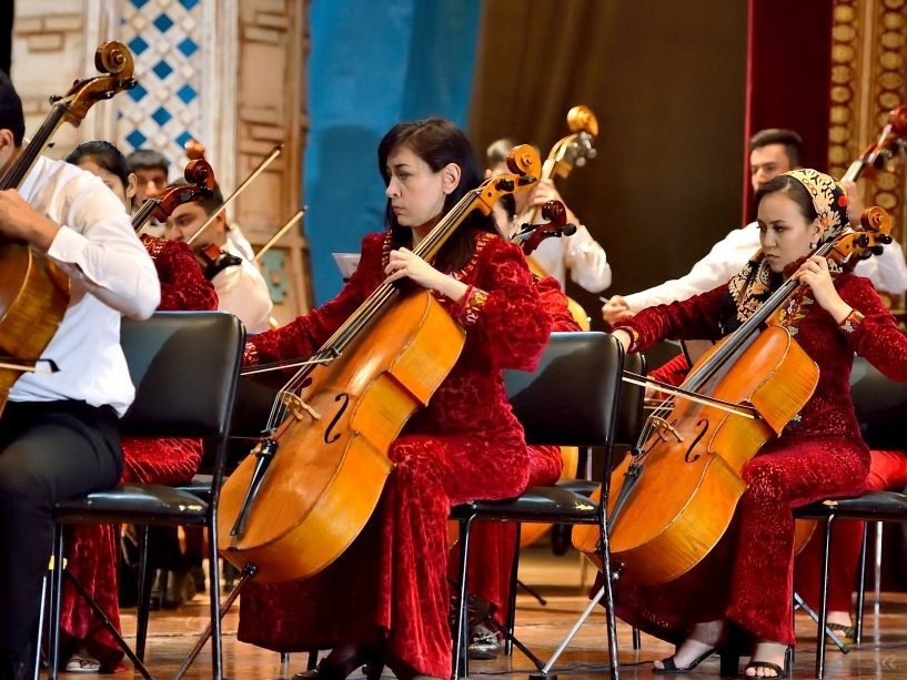 Түрікменстанның мемлекеттік симфониялық оркестрі "Абай" шығармаларын орындады