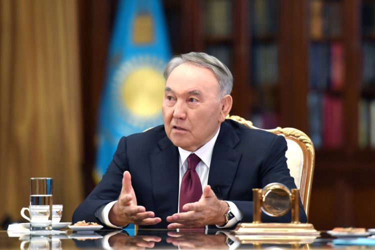 Президент: Назарбаевтың ұсынысы ықтимал қантөгіске жол берген жоқ