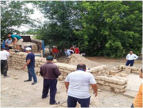 Сарысуда тұрмысы төмен отбасыларға асарлатып үй салынуда