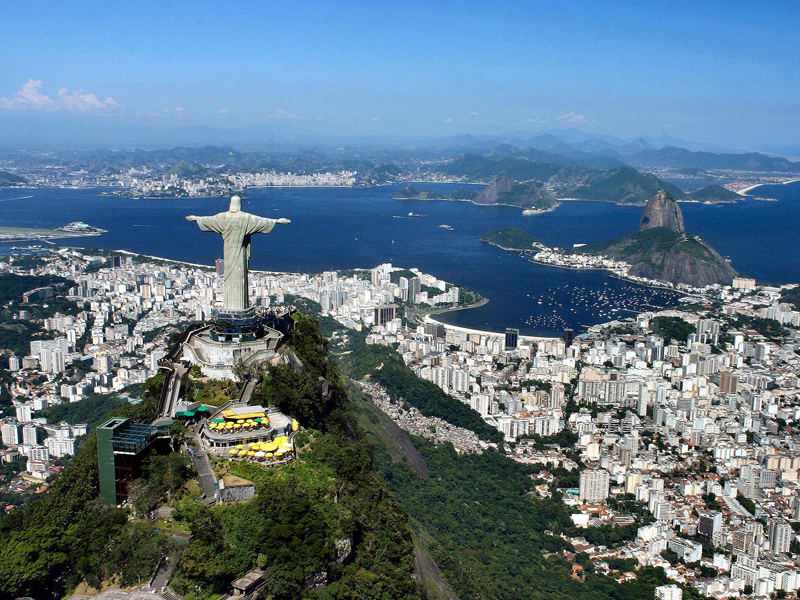 Бразилияда бір тәулікте 1300 адам коронавирустан көз жұмды