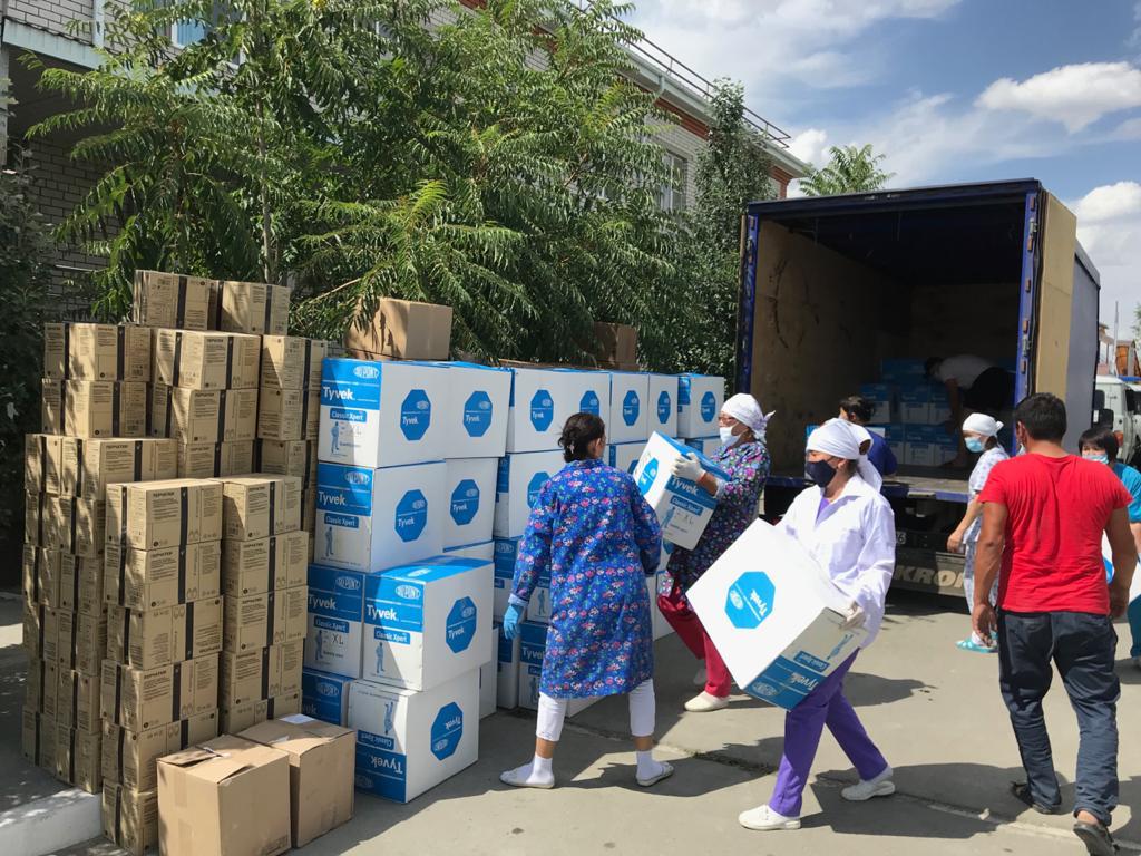 "Теңізшевройл" Атырауға 1 млрд теңгенің дәрі-дәрмегі мен қорғаныш құралдарын әкелді