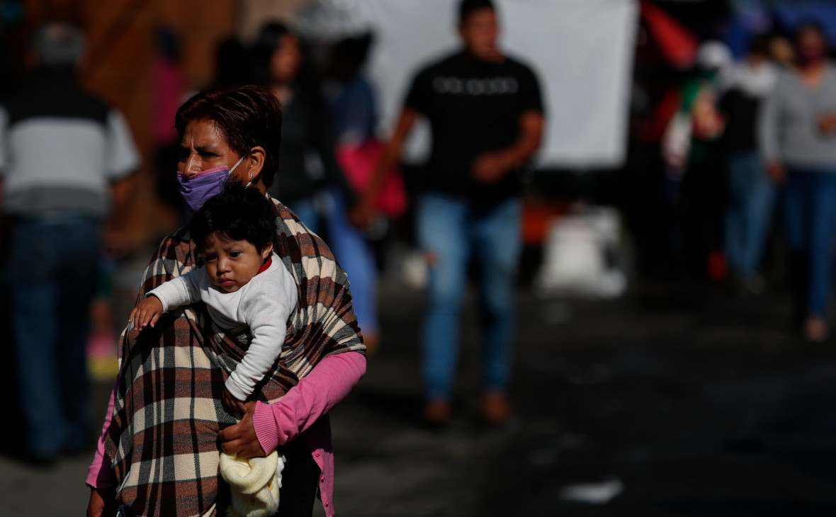 COVID-19: Мексика бір күнде 829 адамынан айрылды