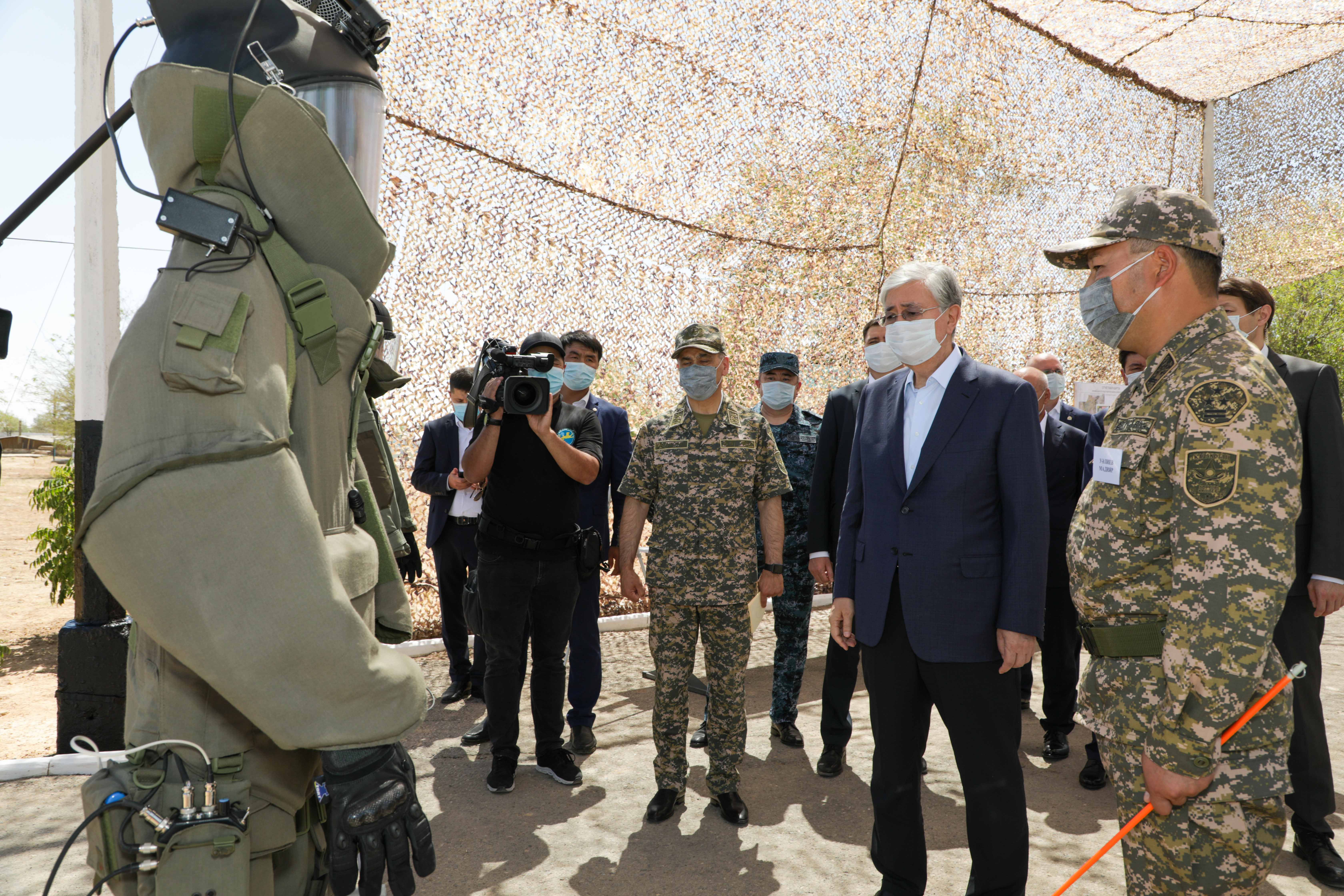 Президент Арыс қаласындағы әскери полигонға барды