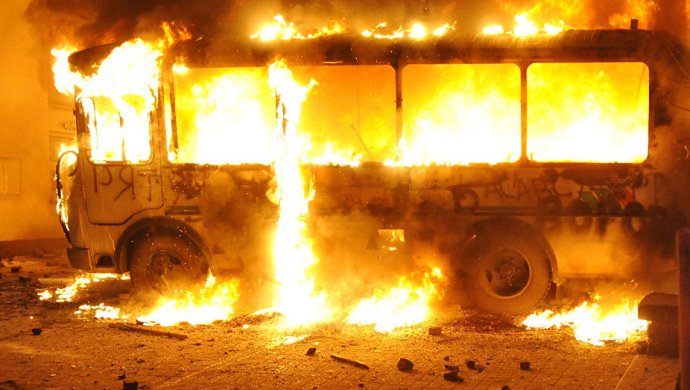 Рудныйда 10 жолаушылар автобусы өртке оранды