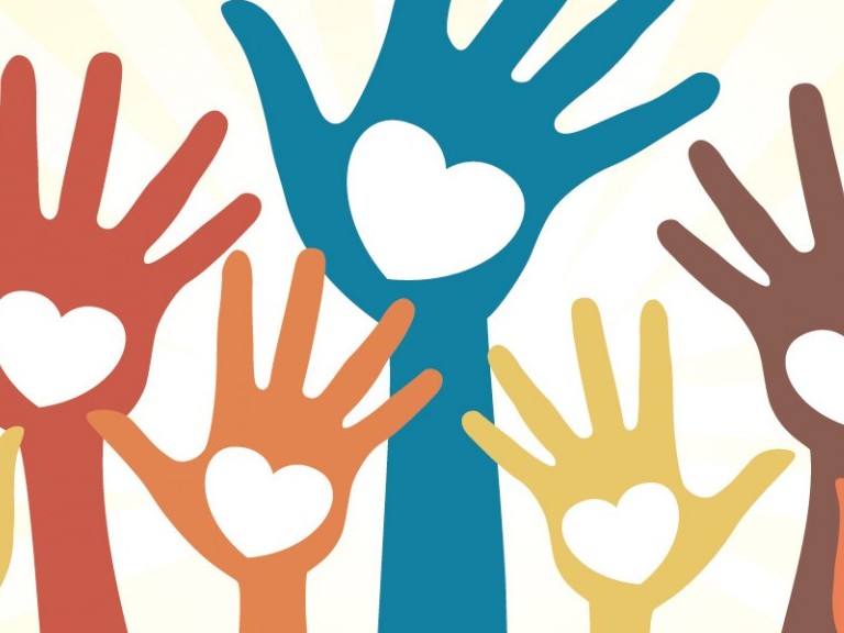 Волонтерлер Павлодар мектептеріне жәрдемдесті