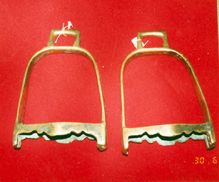 Нартай ақынның үзеңгісі