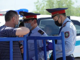 Алматы еріктілері қала тұрғындарын карантин шараларын сақтауға шақырады