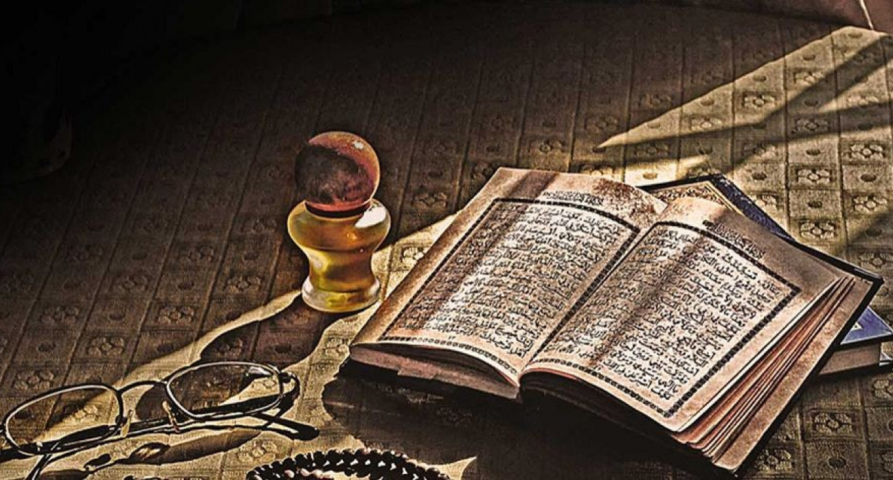 Дененің мінсіз суреті бар жалаңаш славян әйелі