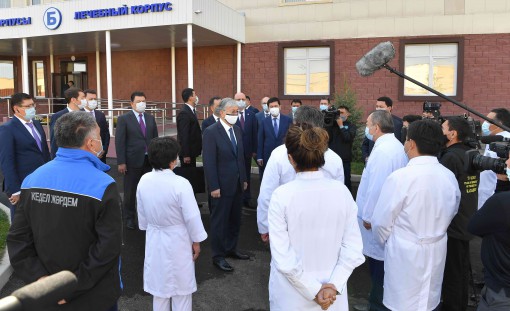 Президент И.Жекенова атындағы қалалық клиникалық жұқпалы аурулар ауруханасына барды