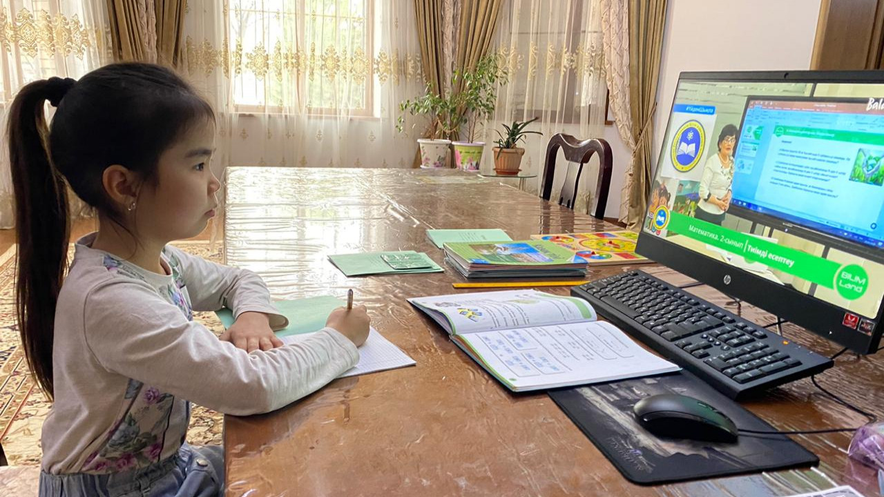 Мектеп оқушыларына 2 қазанға арналған телесабақтардың кестесі