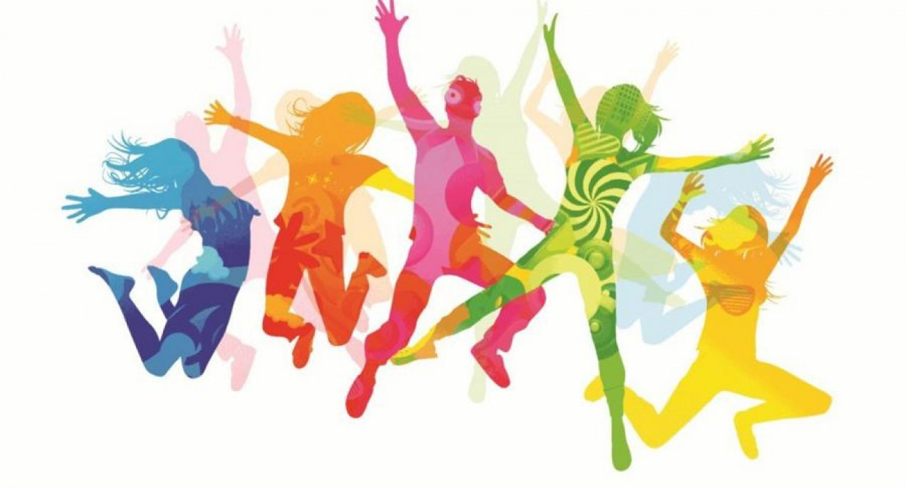 Ер адам әйелін жалайды, ал досы оны трахает етеді.