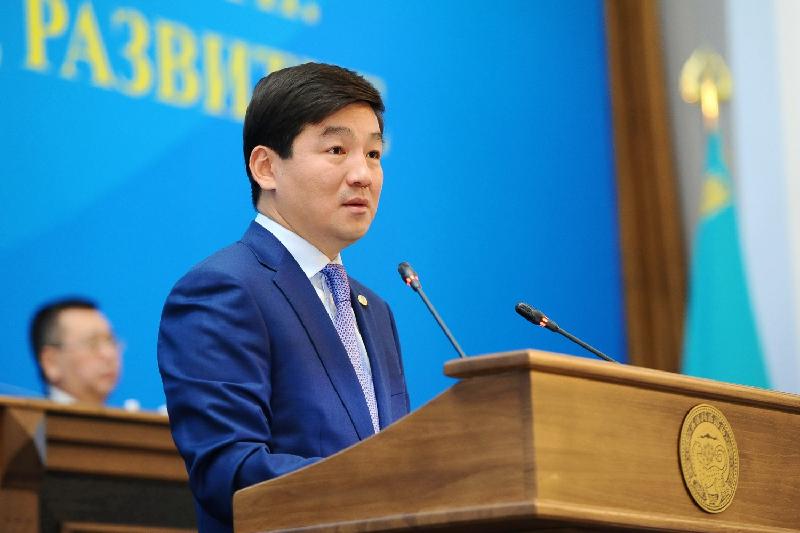 Байбек Мәжіліс пен мәслихаттағы партиялық тізім қалай жасалатынын айтып берді