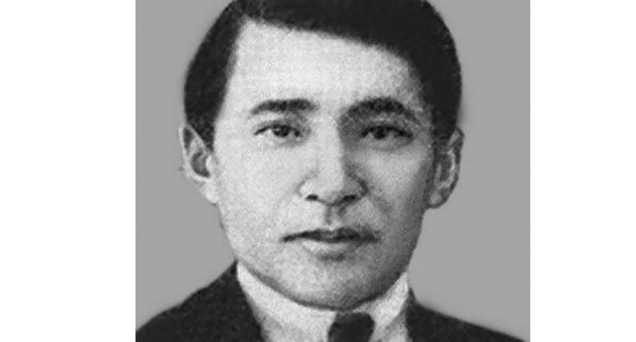 Бұзылған жетілген әйелдердің фотосуреттері