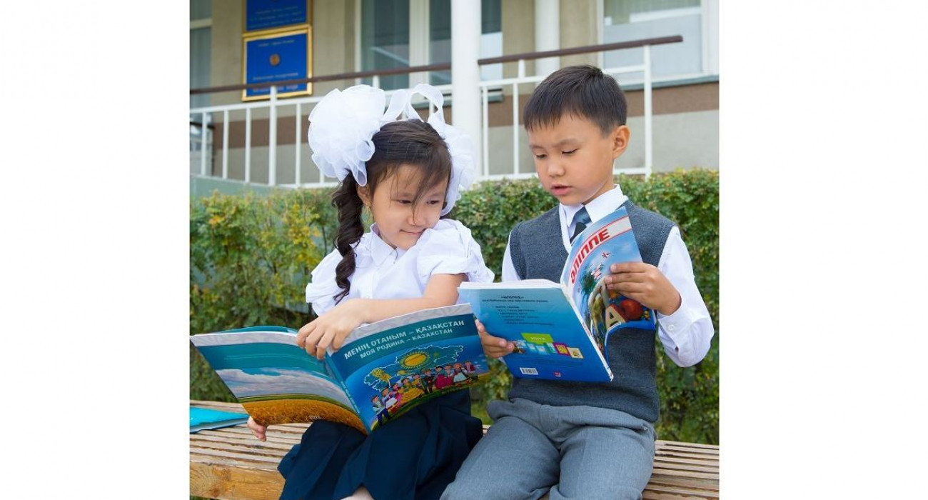 Сексуалды азиялық Олеся секс