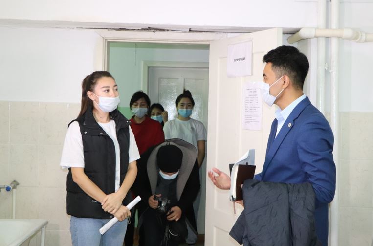 Жатақханалардағы тұрмыстық ахуалмен танысты