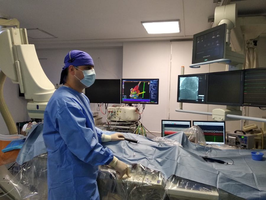 Алғашқы операция MiFi көпполярлы аблациялық катетерімен жасалды